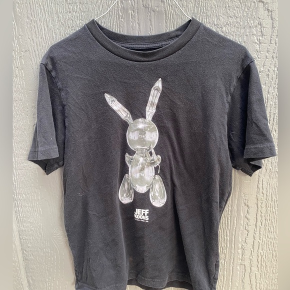 JEFF KOONS Silver Rabbit shirt XS Art UniQlo - Picture 1 of 4
